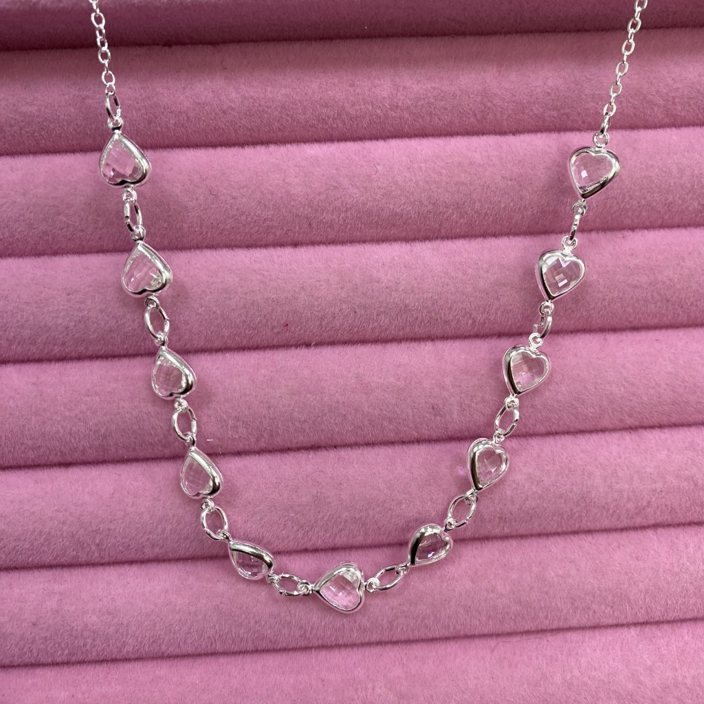 Colar prata folheado fio coração transparente ✨