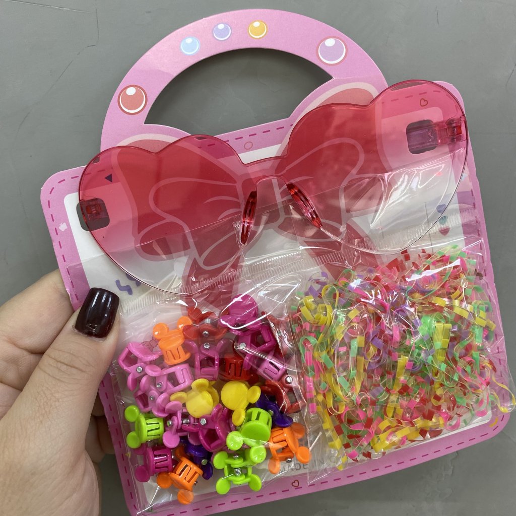Kit mini presilha e elástico + óculos infantil coração ♥️ 