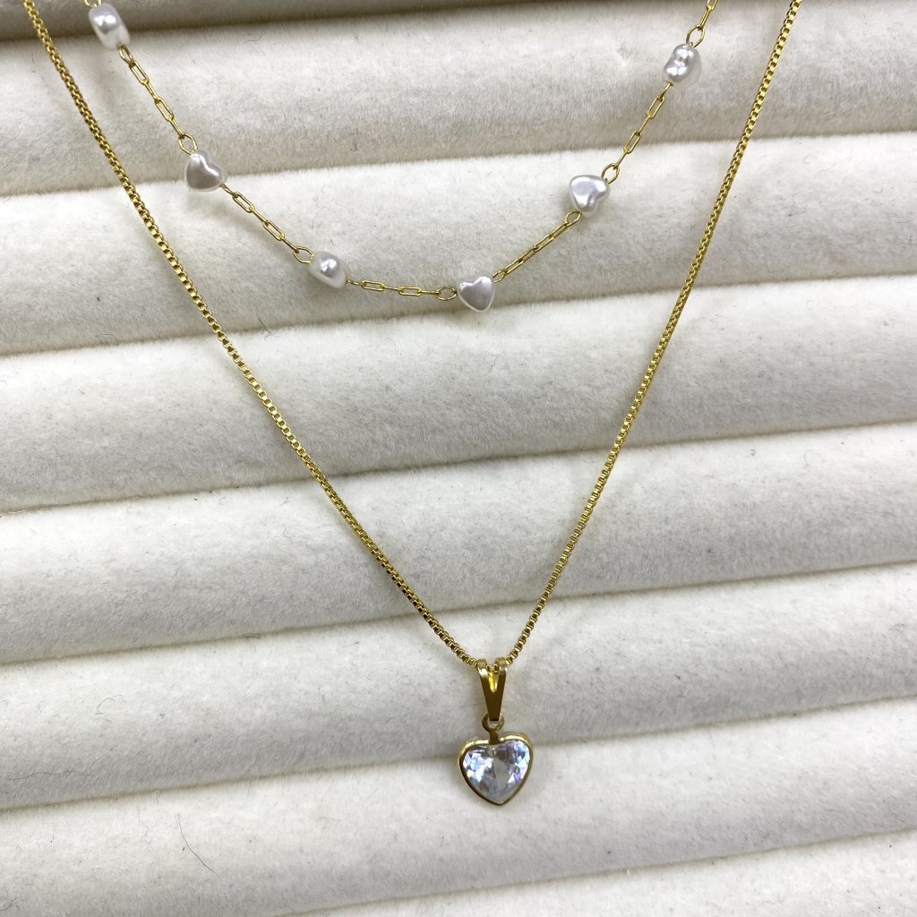 Colar duo folheado dourado fio mini coração pérola e coração ✨