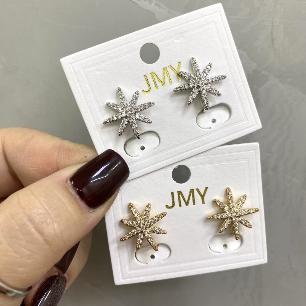 Brinco de pressão bijoux fina Modelo estrela cravejada 