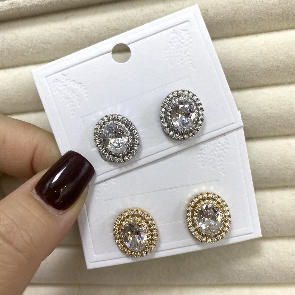 Brinco bijoux fina modelo pedraria e cravejado Oval ✨