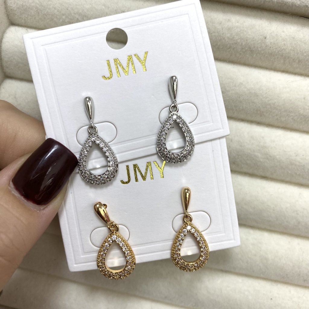 Brinco bijoux fina Modelo gota cravejado (pendurado) ✨