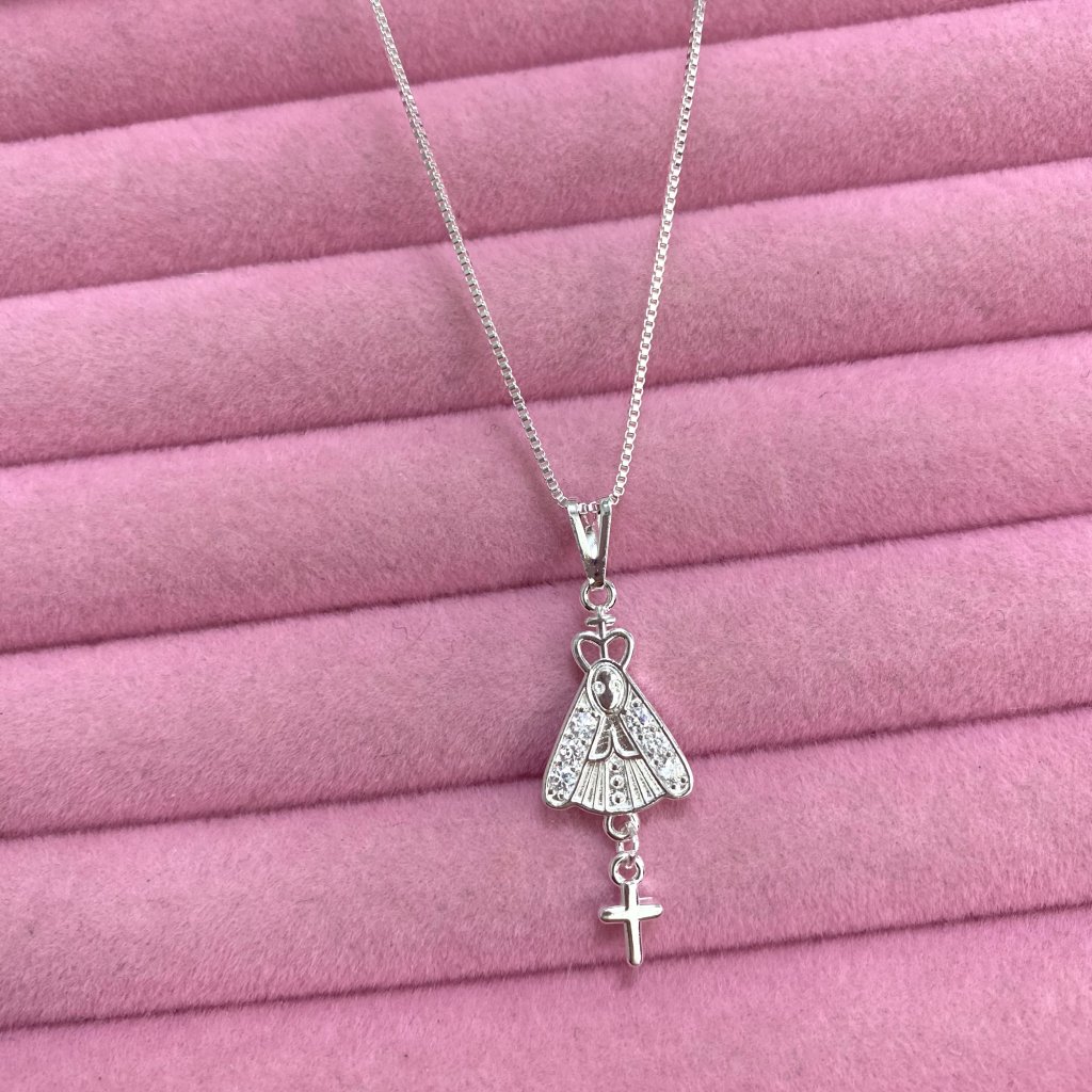 Colar prata folheado nossa senhora de aparecida cravejado e mini cruz ✨