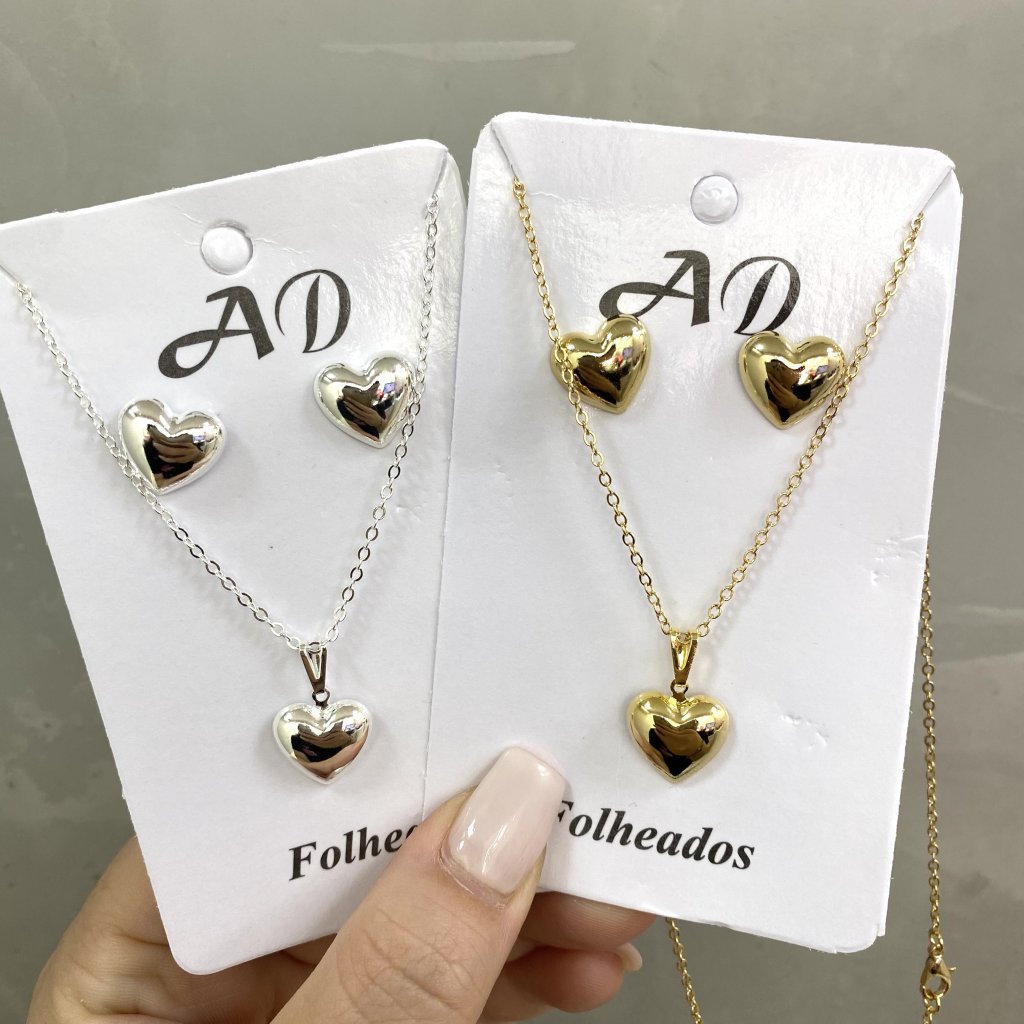 Conjunto colar e brinco folheado coração liso ✨