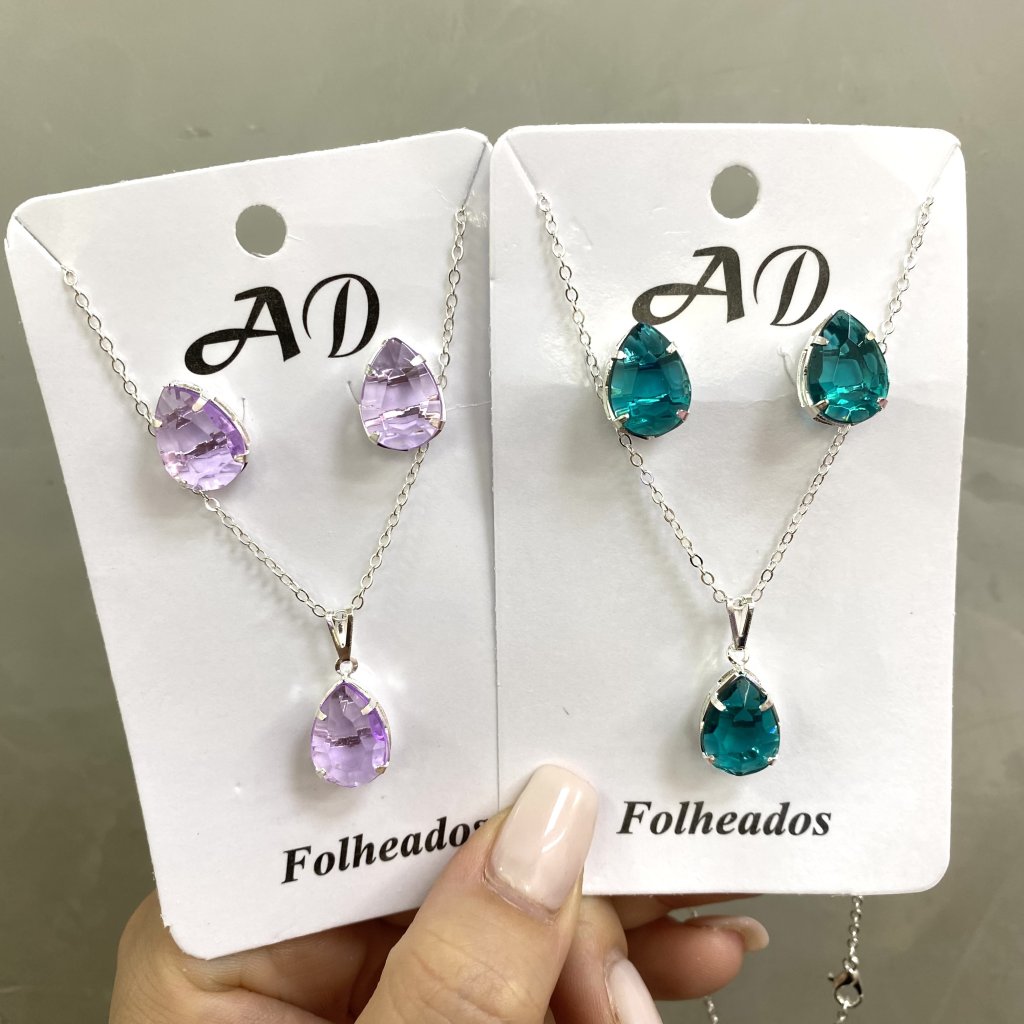 Conjunto colar e brinco folheado Gota de luz (cores) ✨