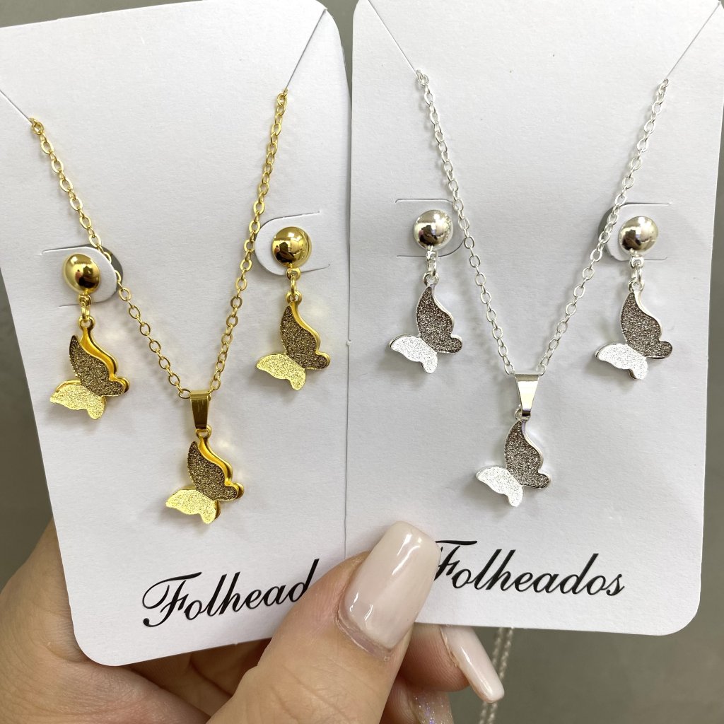 Conjunto de colar e brinco folheado borboleta brilhante ✨