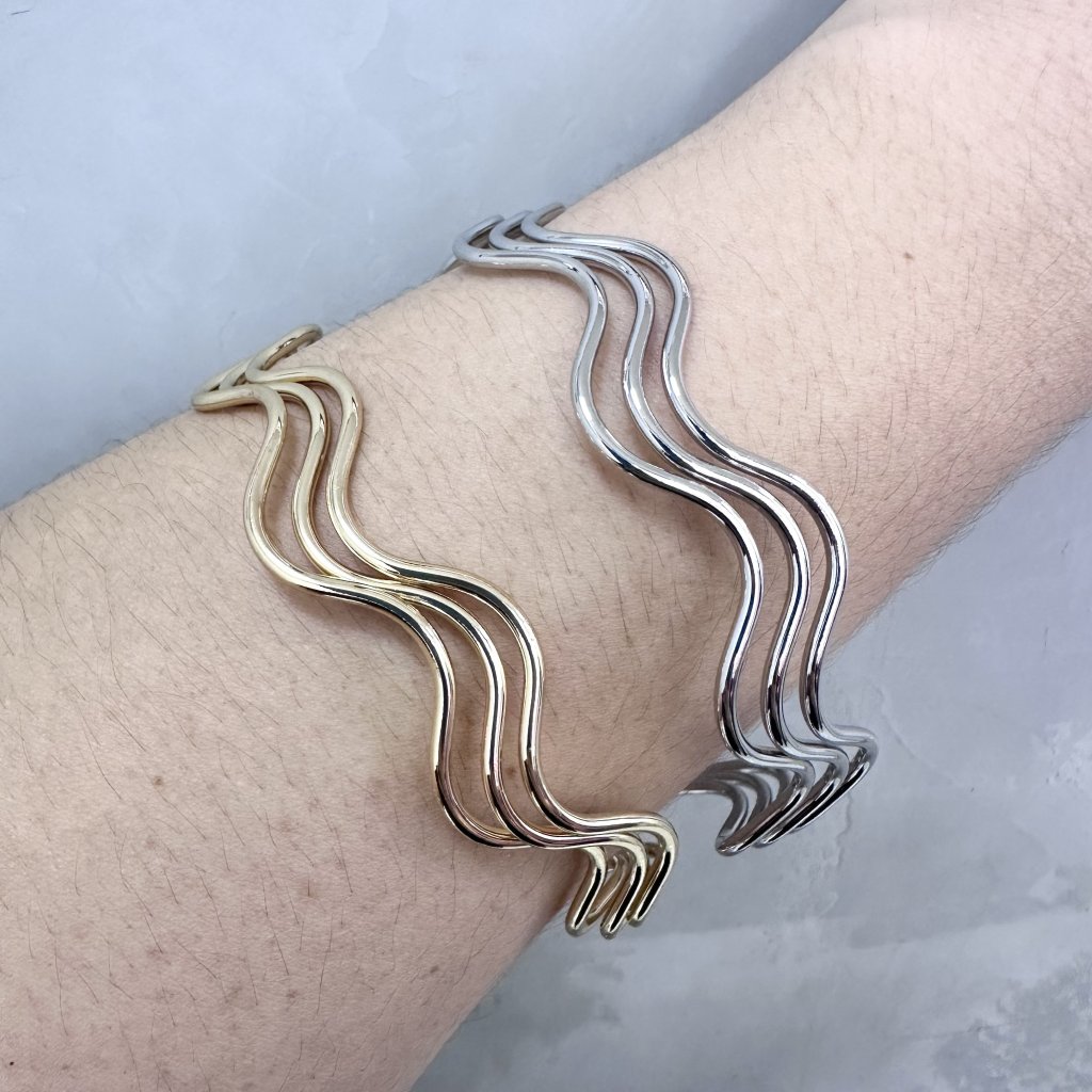 Bracelete bijoux fina modelo trio ondas ✨