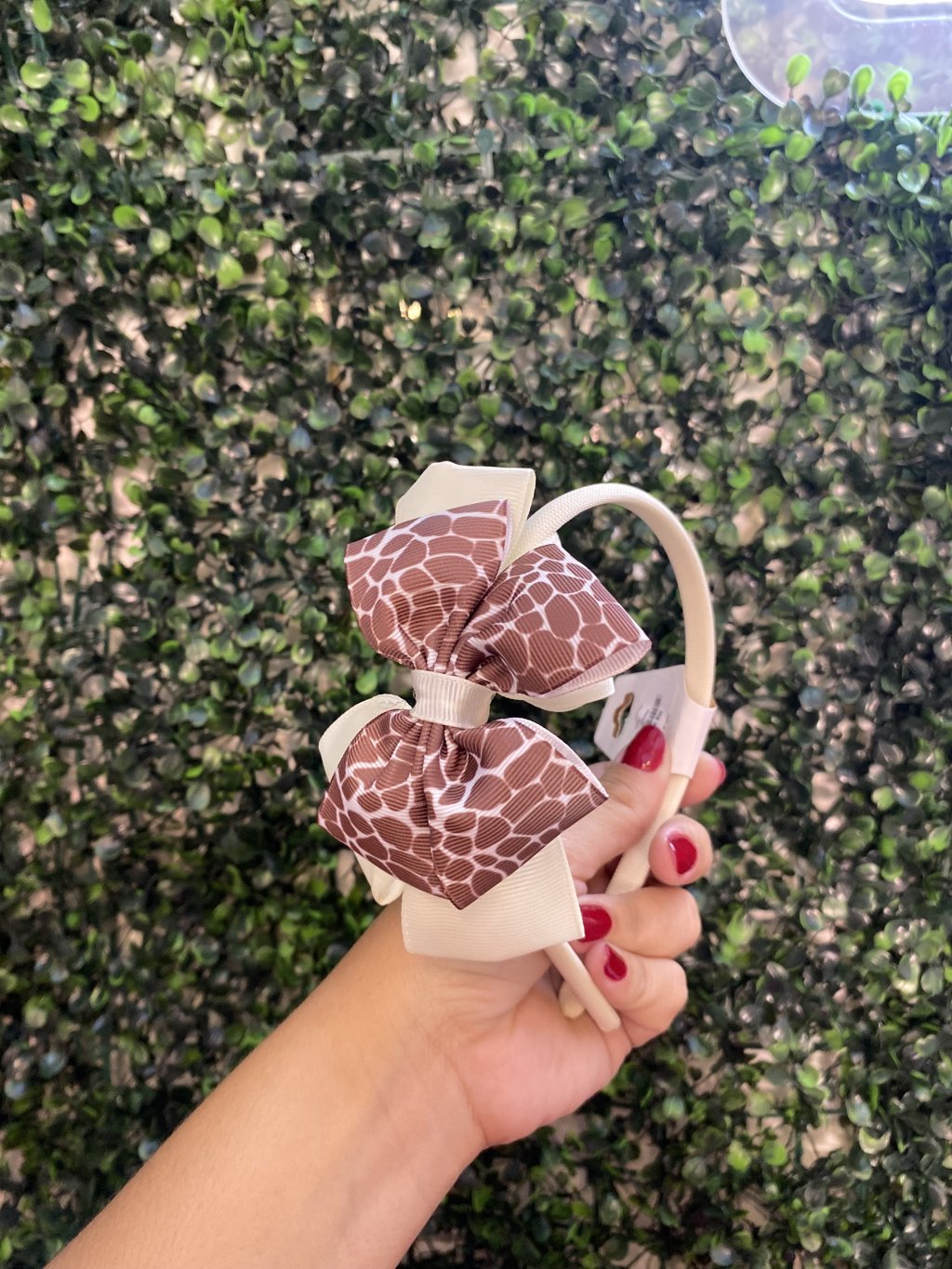Tiara oncinha 