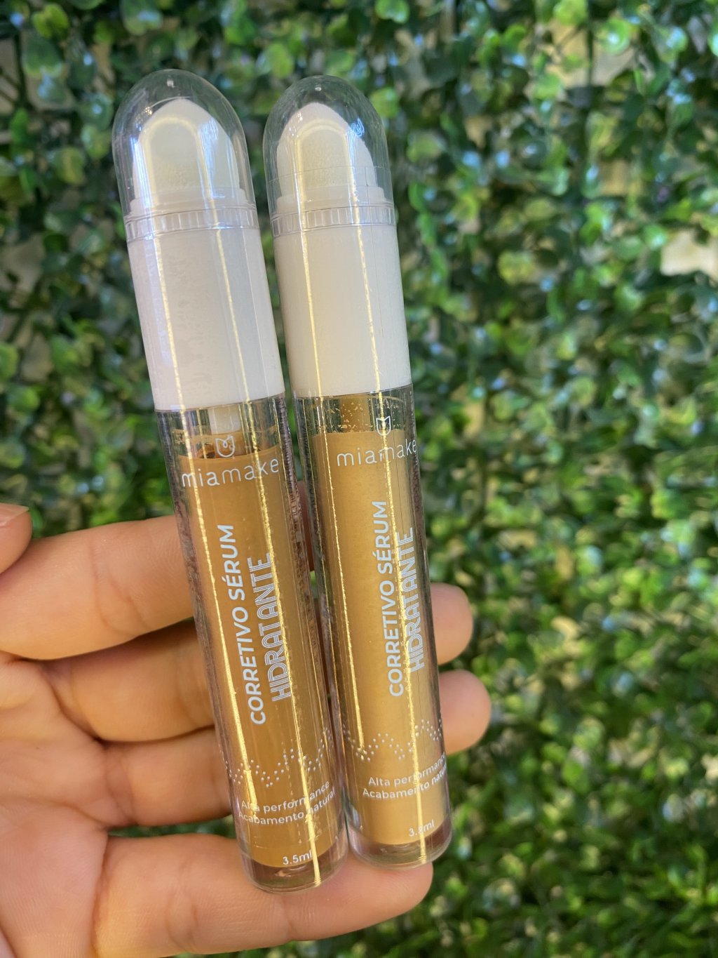 Corretivo Sérum Hidratante MiaMake