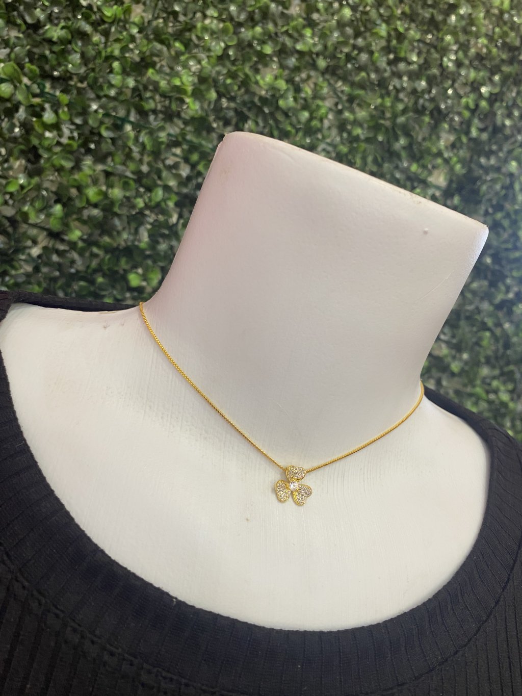 Colar dourado 