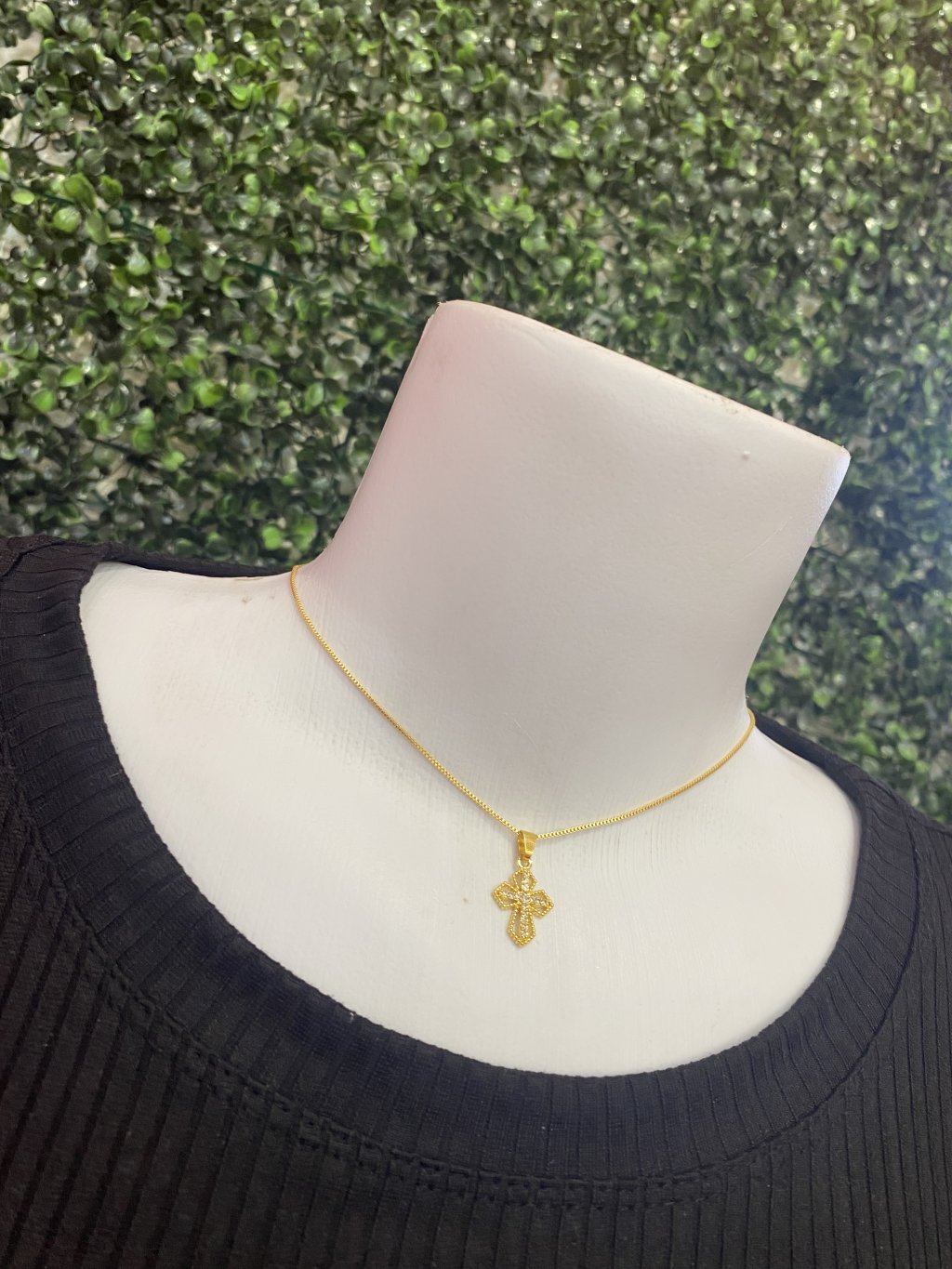 Colar dourado 