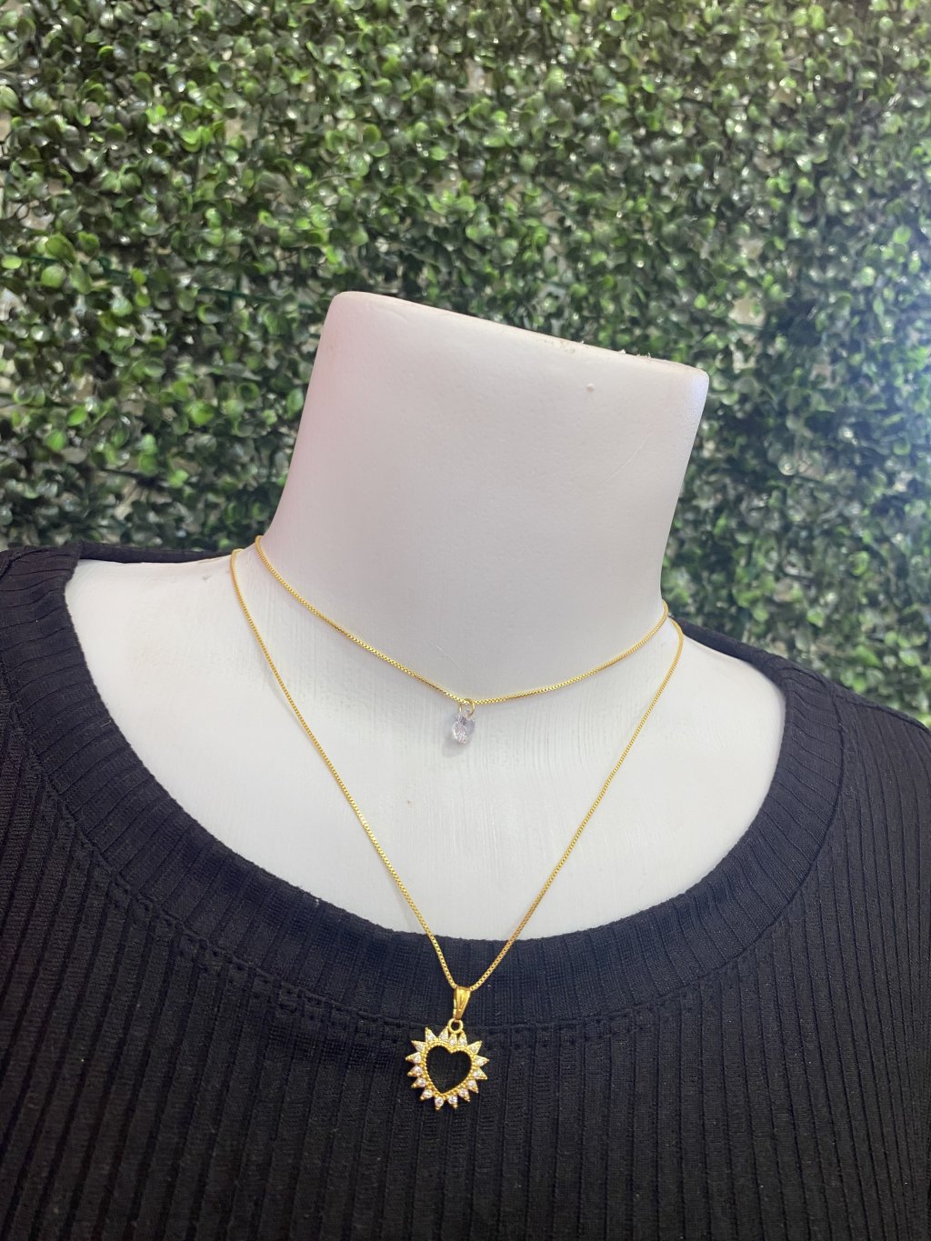 Colar duplo dourado 