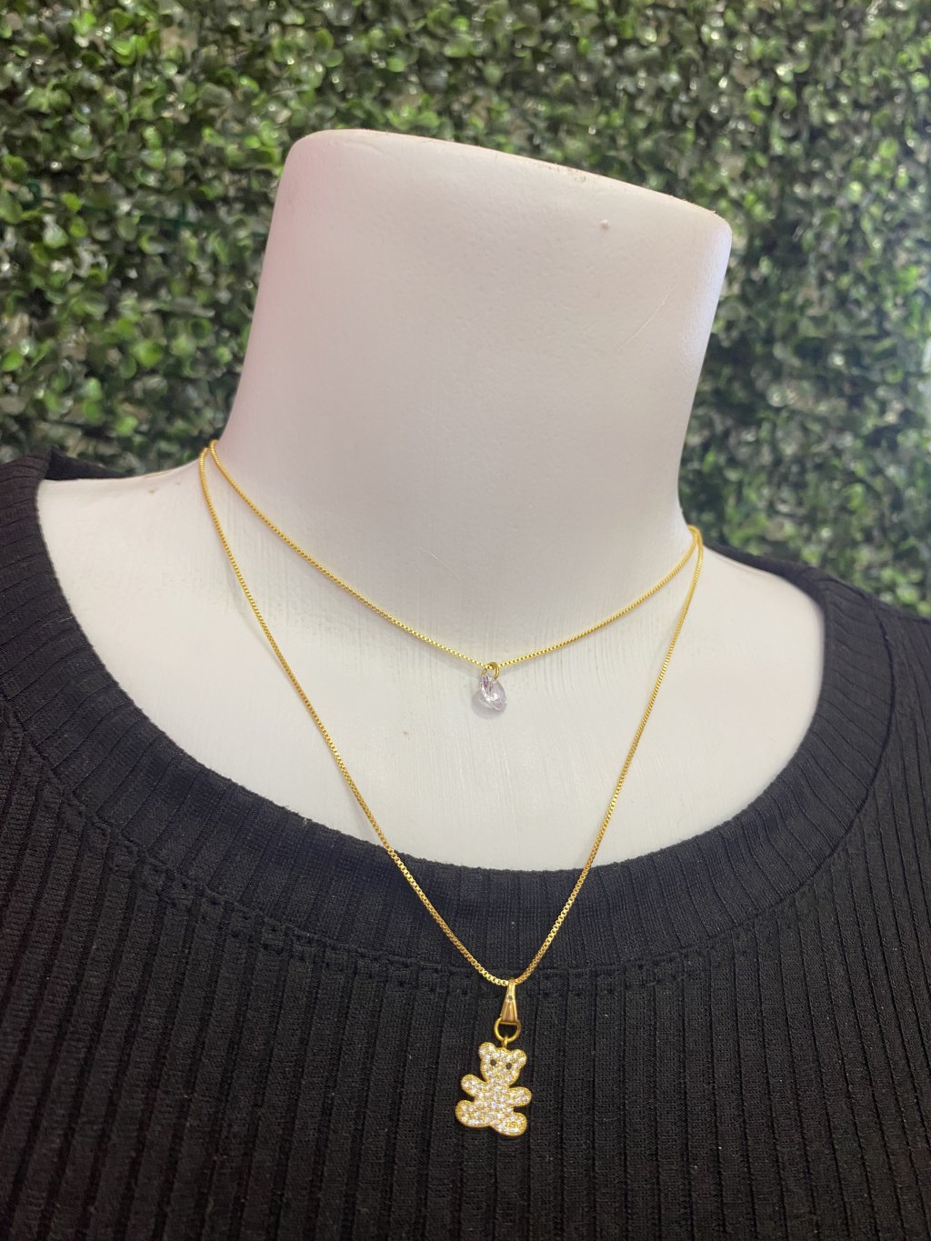 Colar duplo dourado 