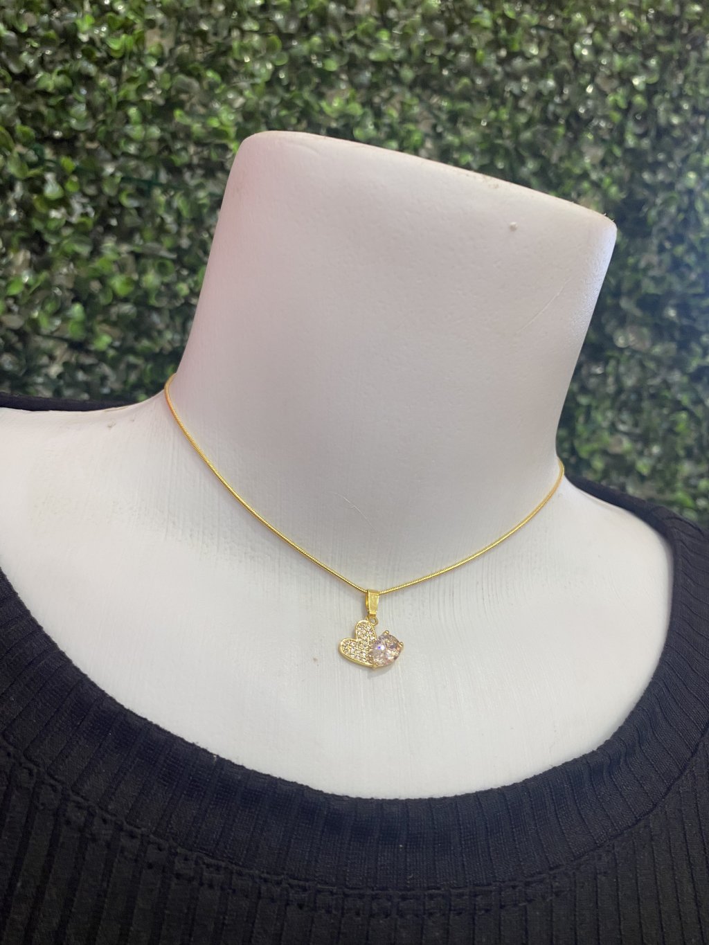 Colar dourado 