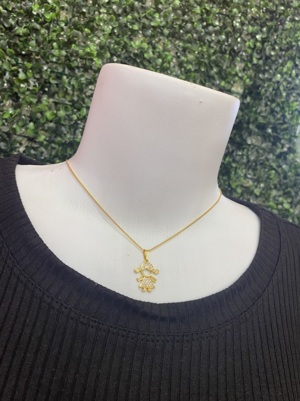 Colar dourado 