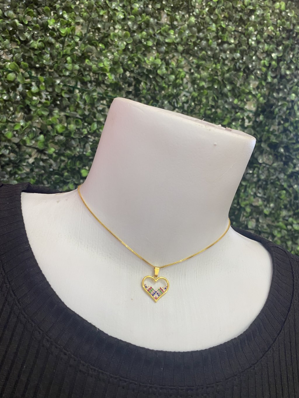 Colar dourado 