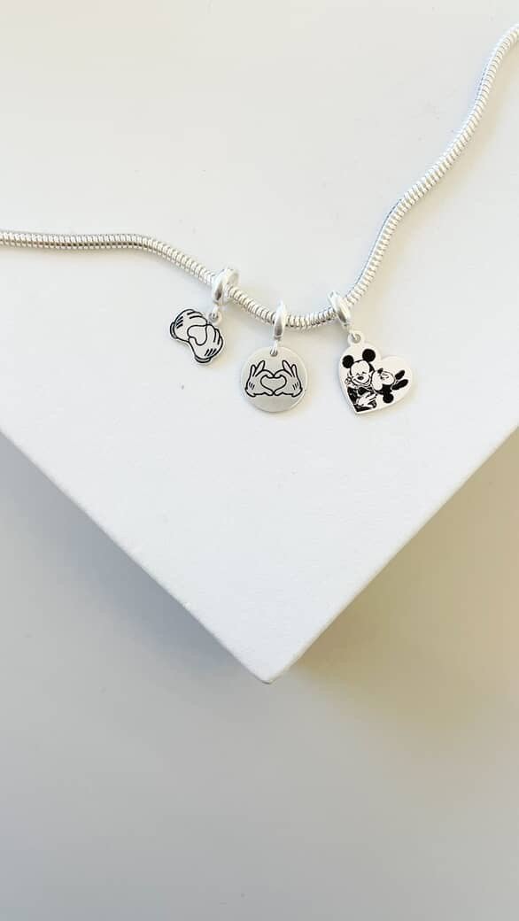 Berloques Minnie e Mickey 