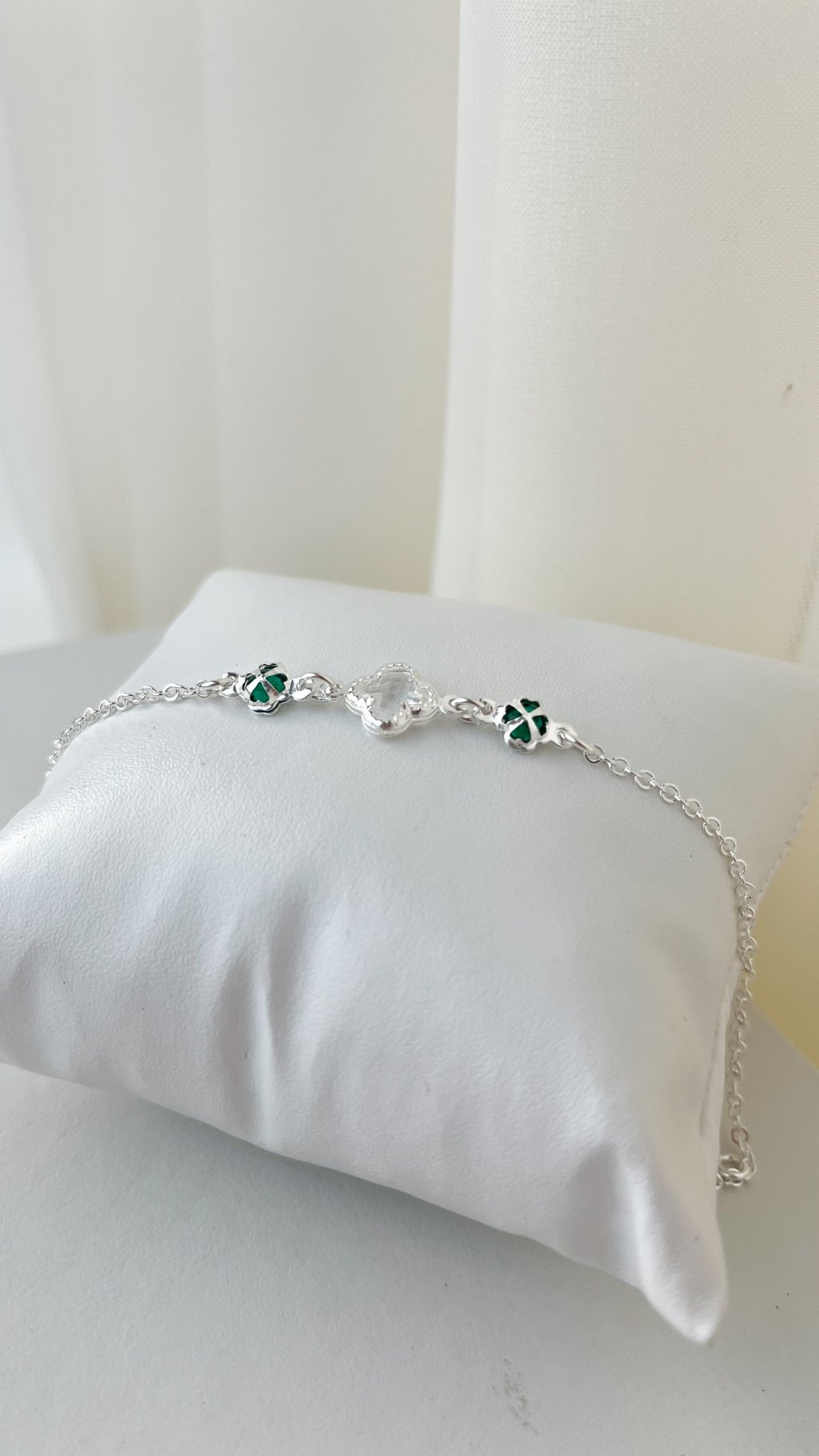 pulseira mini trevo verde 
