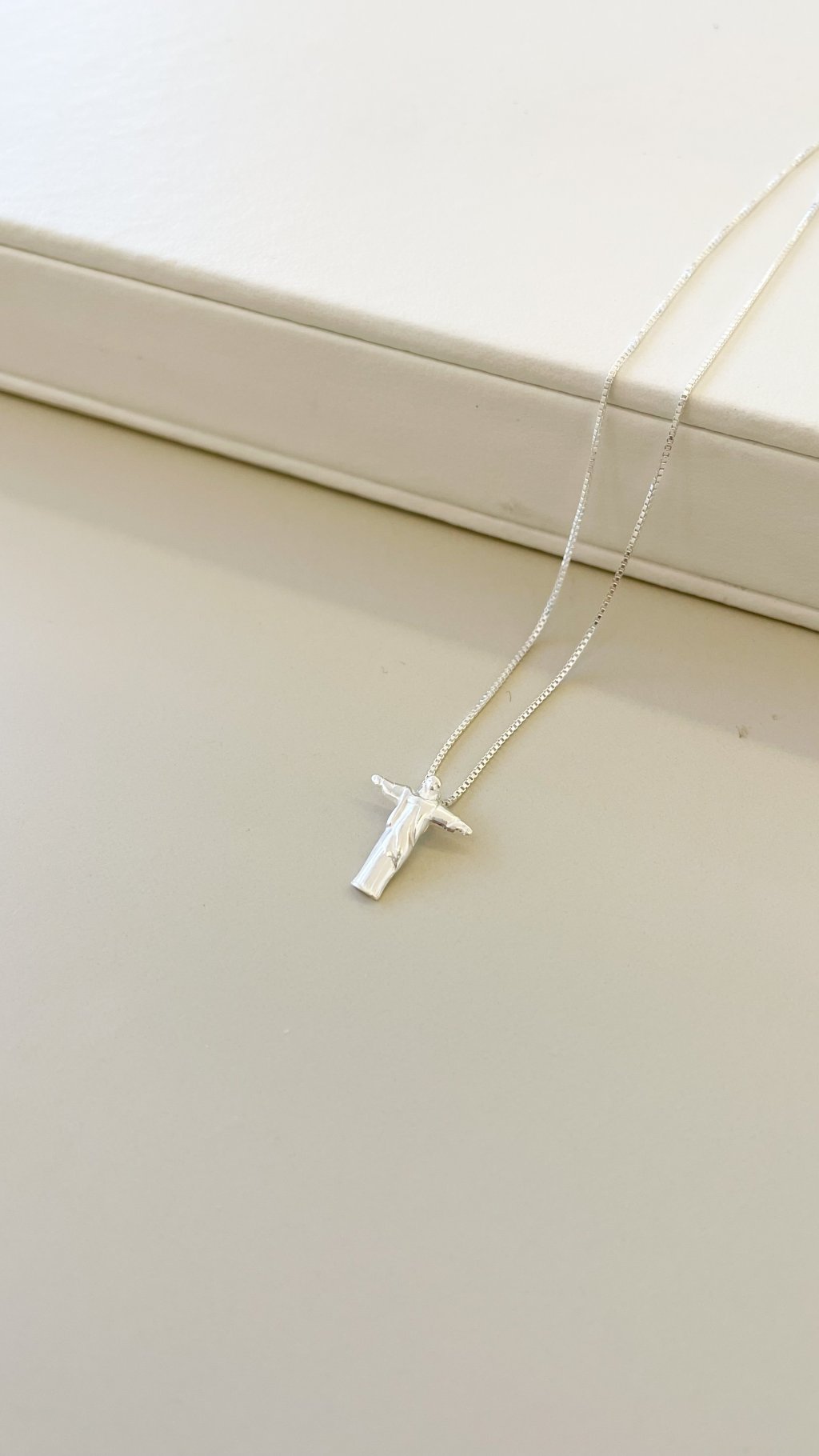 pingente cristo