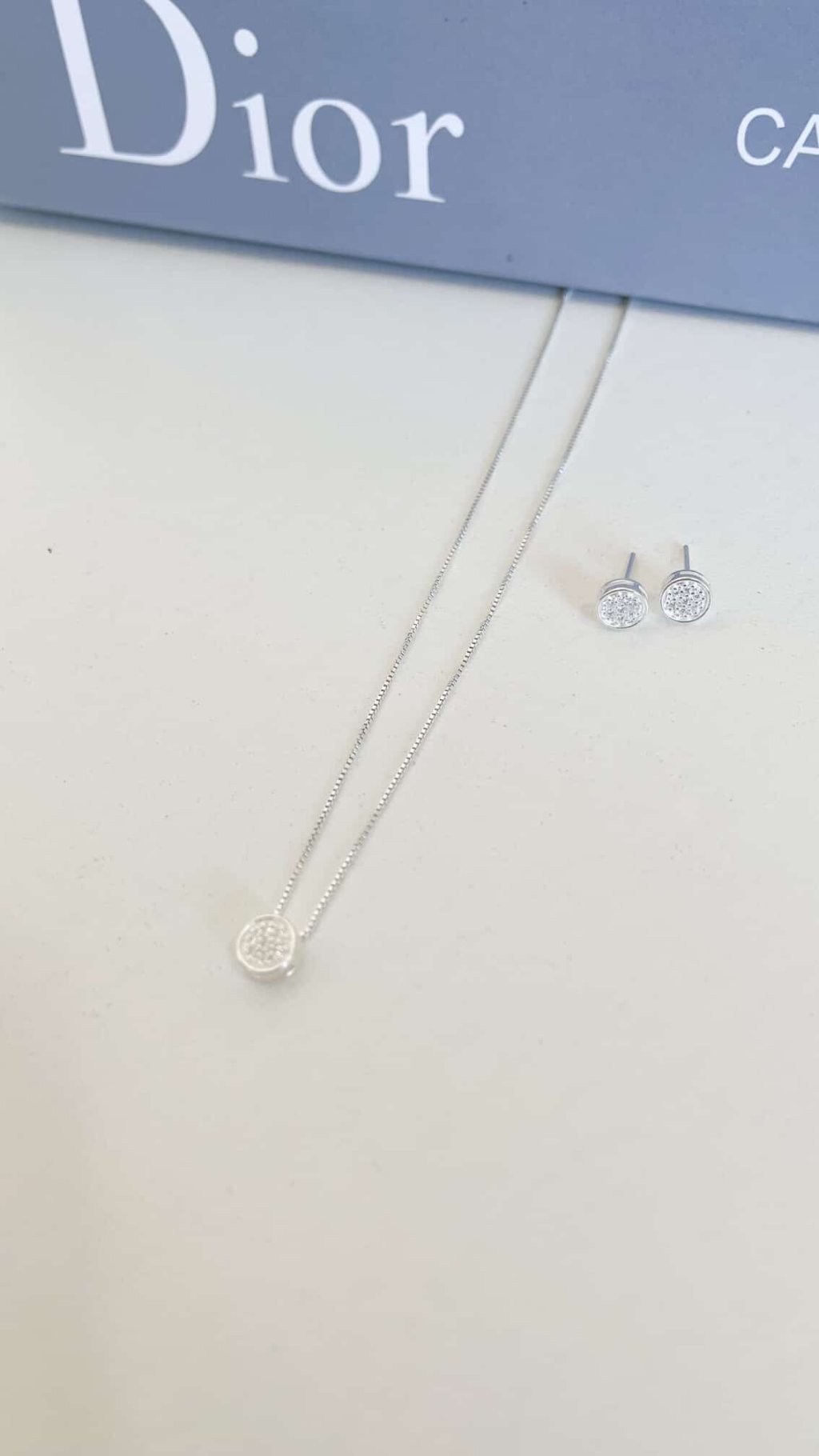 conjunto redondo cravejado 