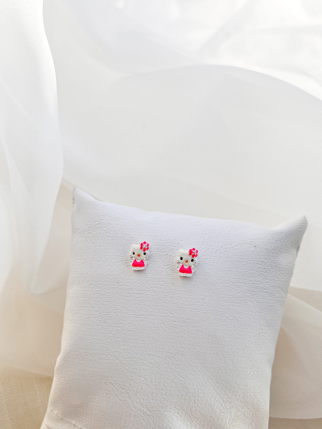 brinco hello kitty 