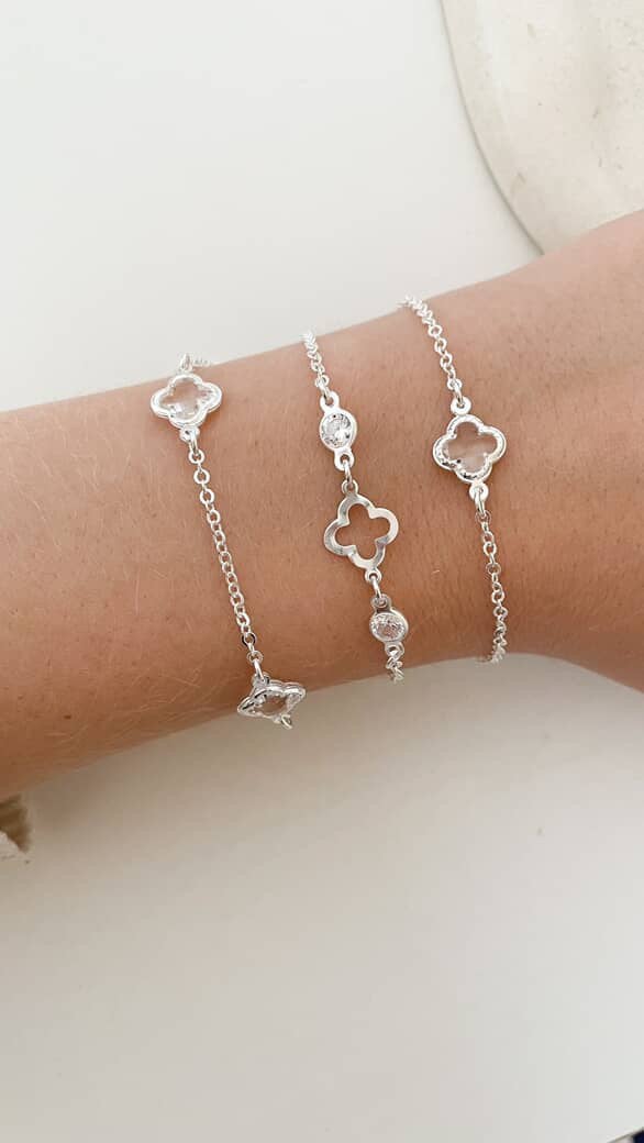 pulseira trevos transparente 