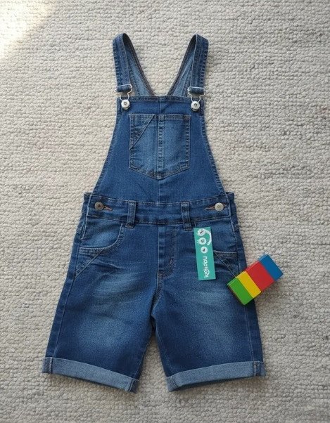 Jardineira Jeans Kookabu Com Barra Virada E Bolso Cód: 512