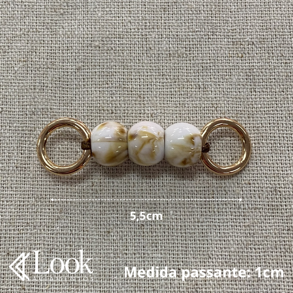 262092055- bege