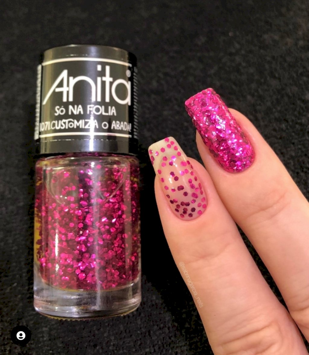 Anita customiza o abada 