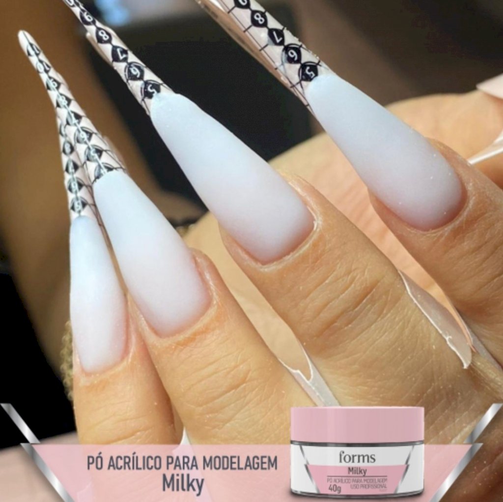 Pó acrílico forms milky