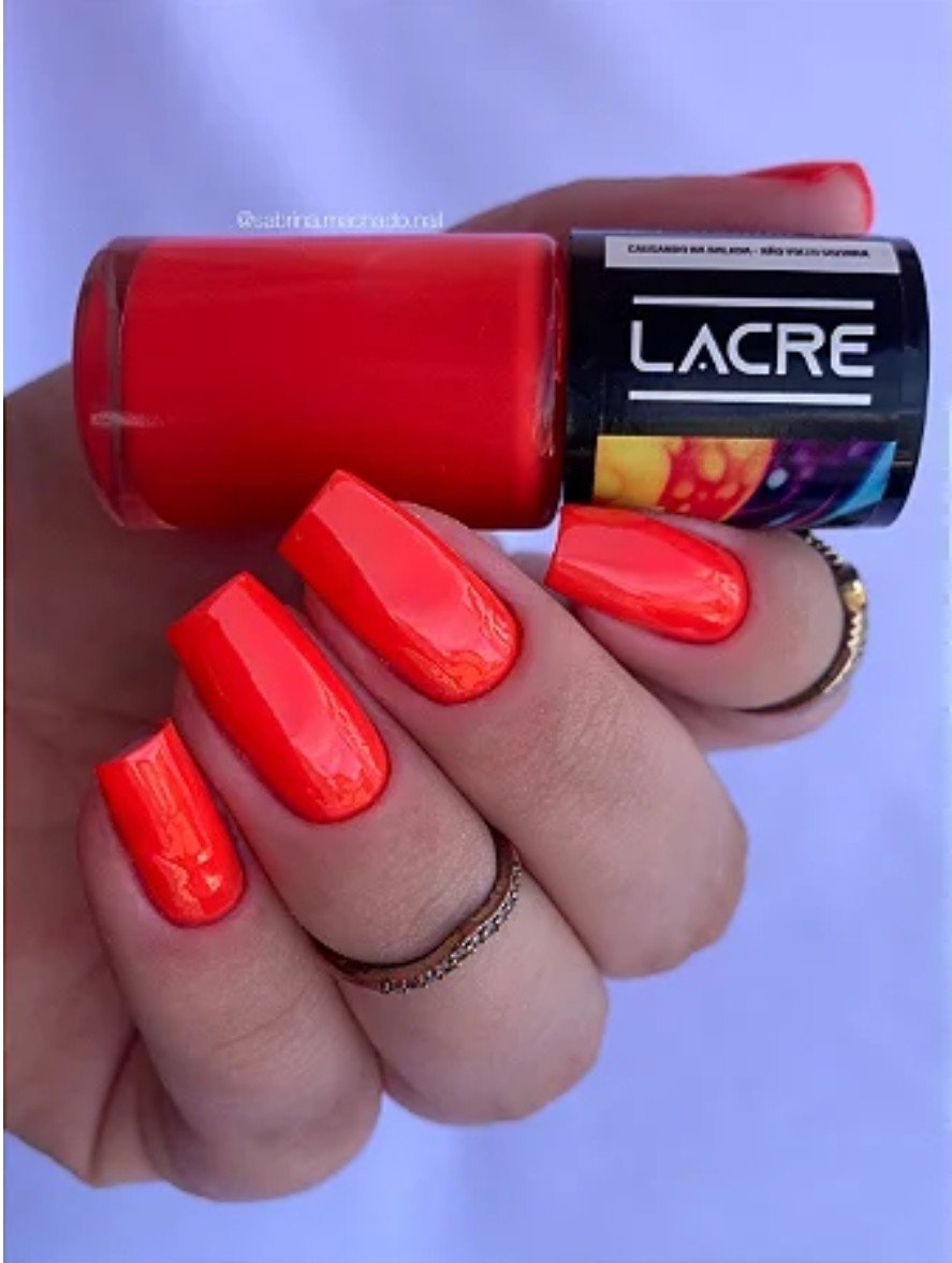 Esmalte lacre não volto sozinha