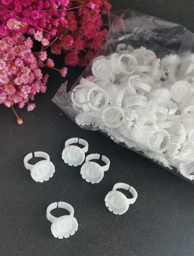 Anel batoque flor Branco 