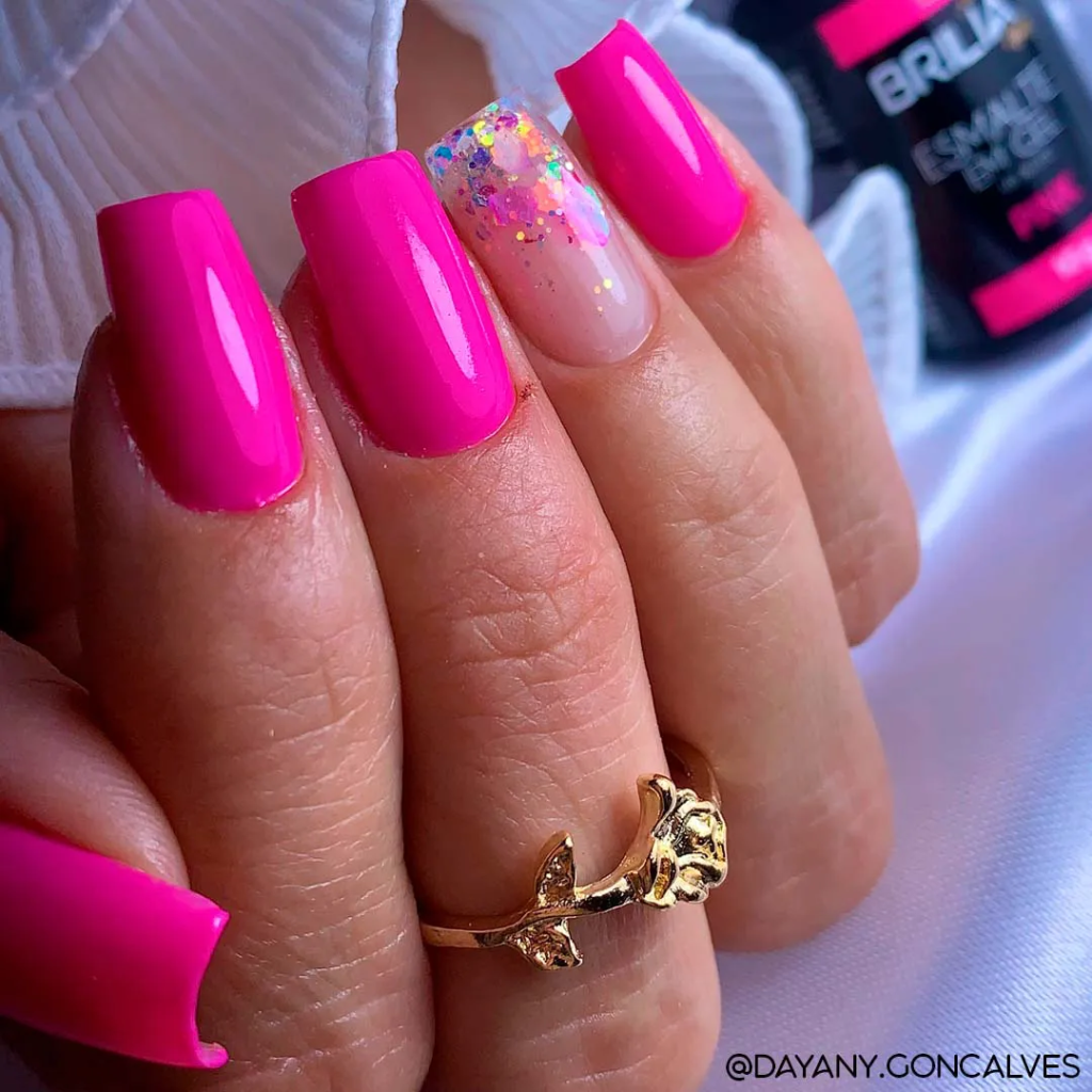 Esmalte brilia pink