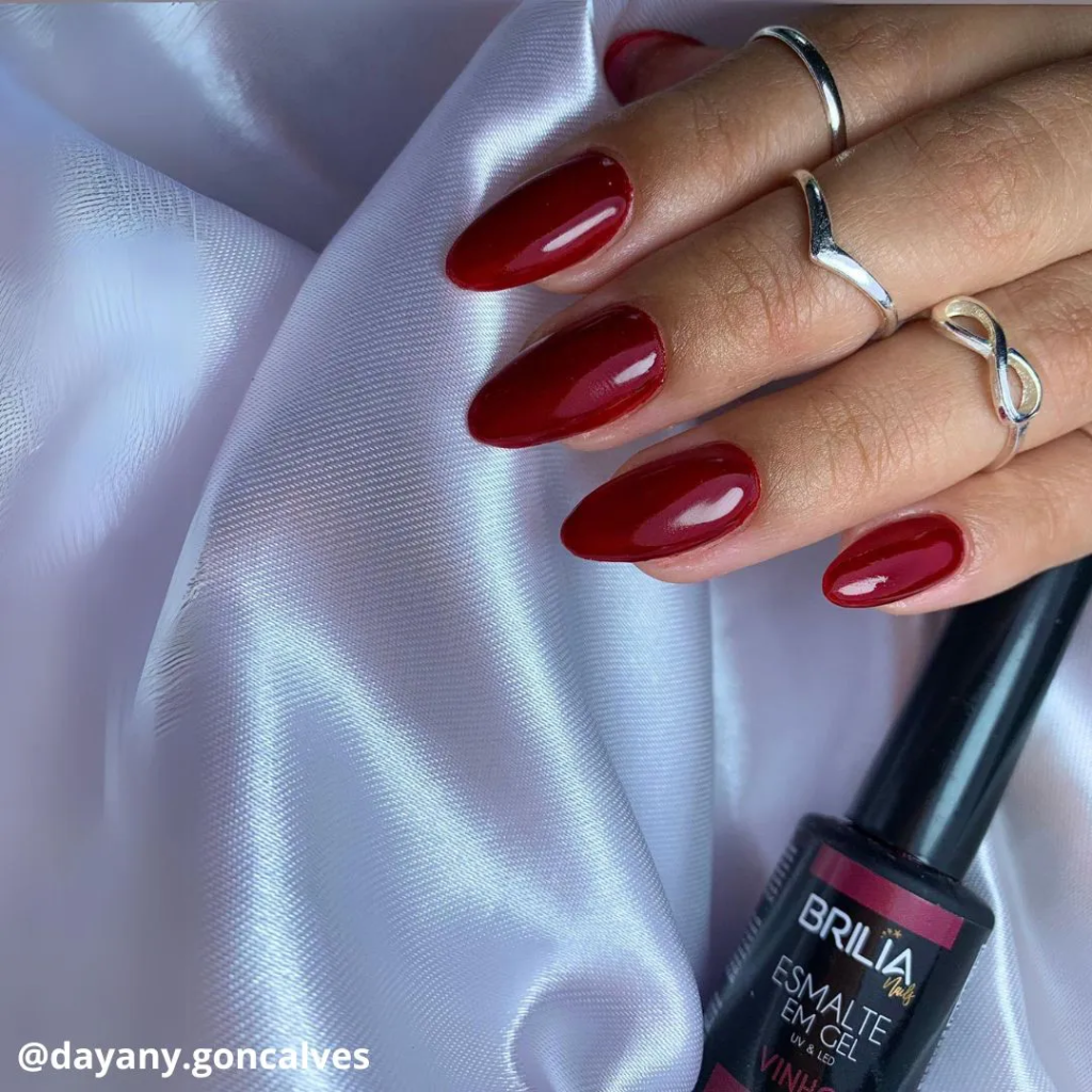 esmalte brilia vinho