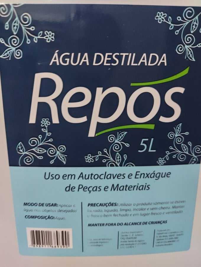 Água destilada repos