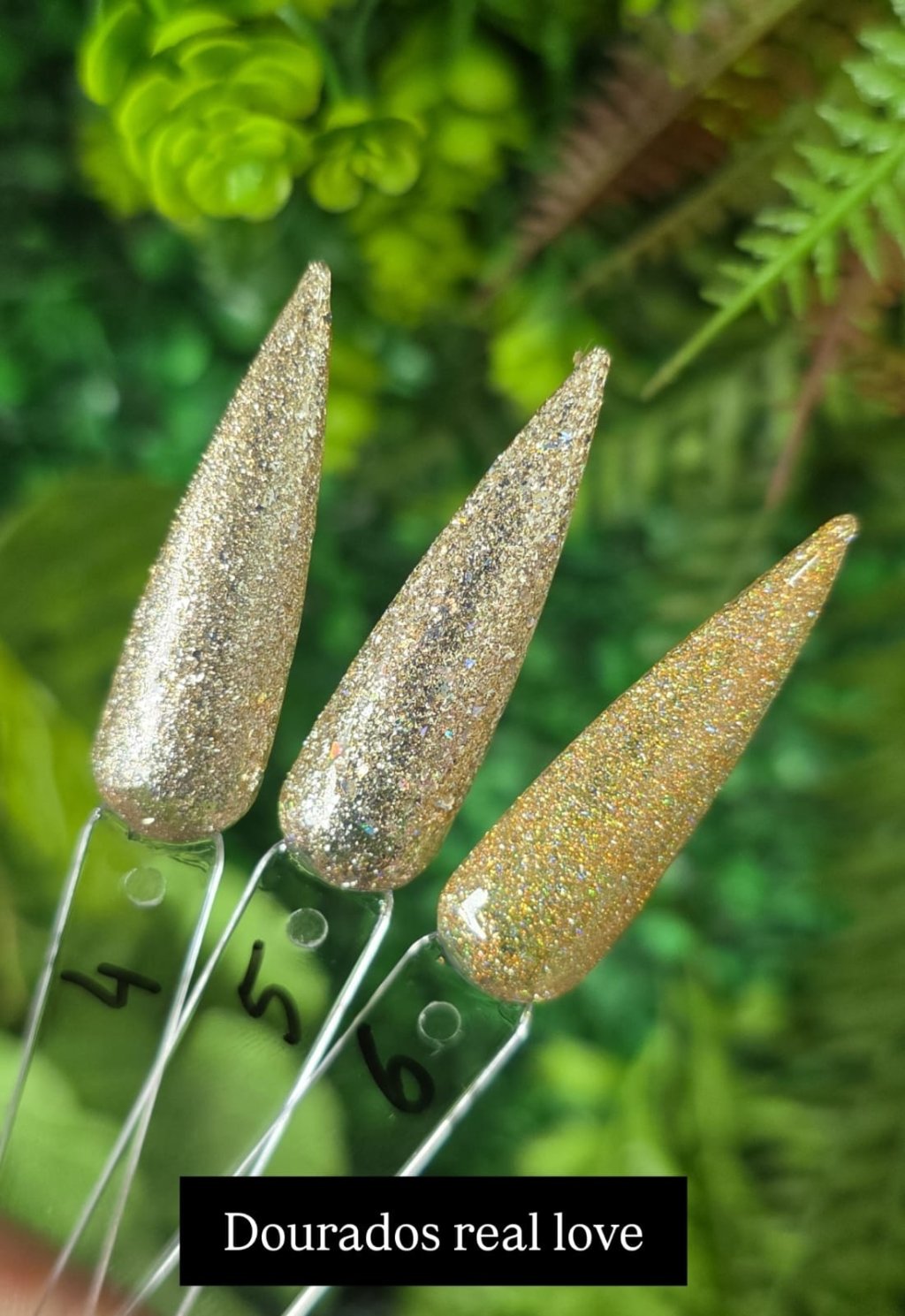 Esmalte Gel real love dourados