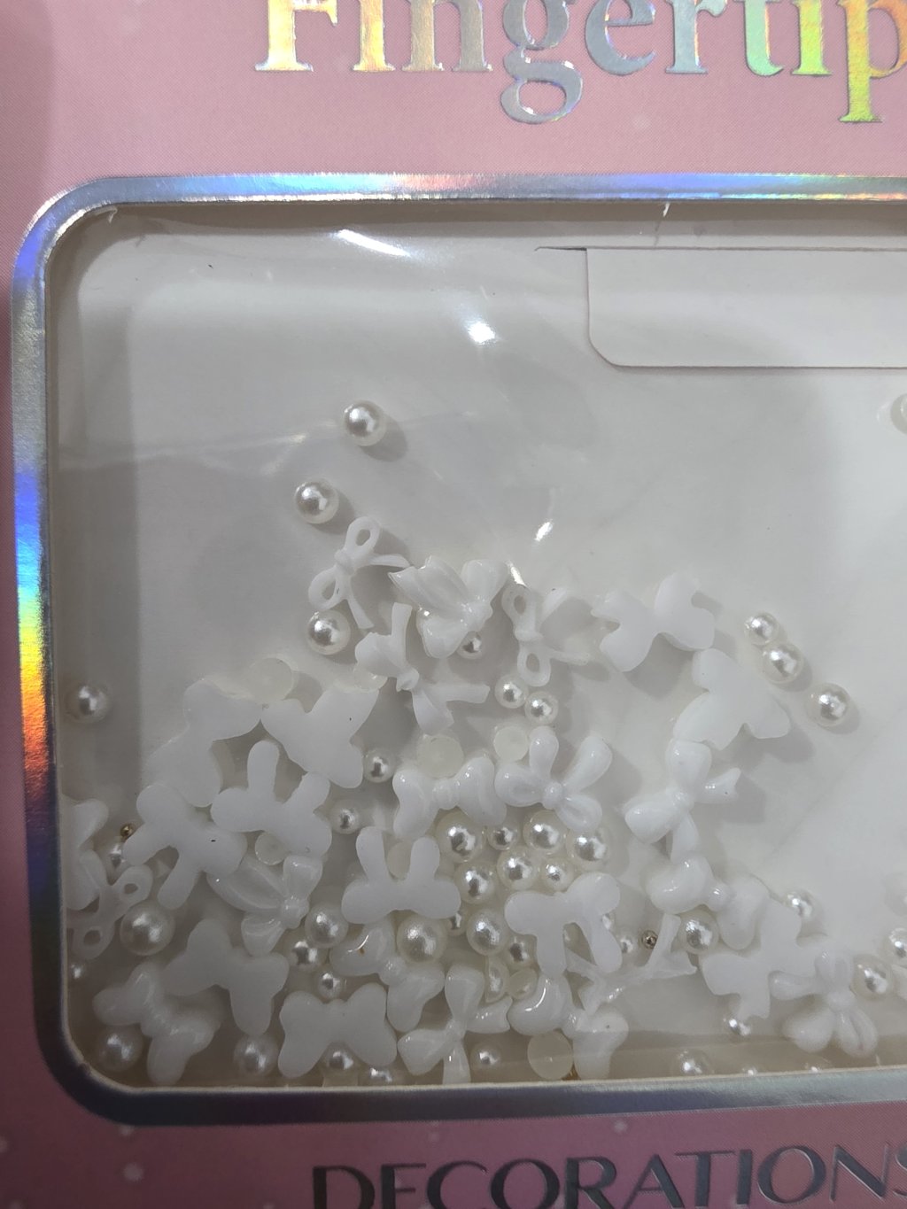 Decoração tope branco com pérolas 