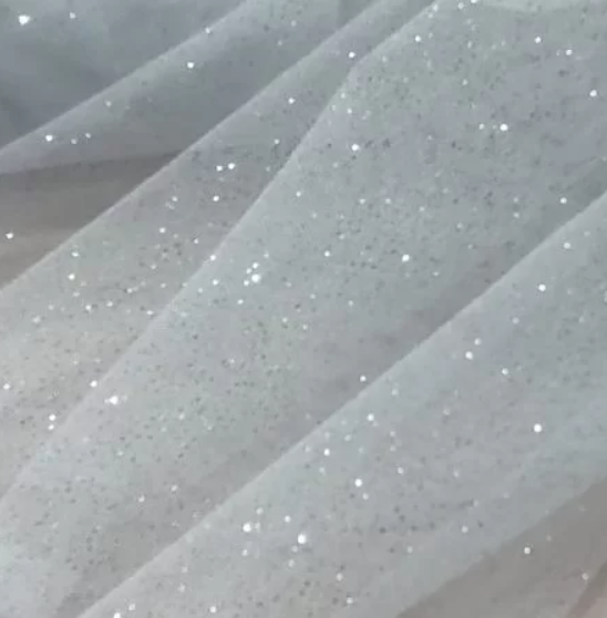 Tule branco com gliter