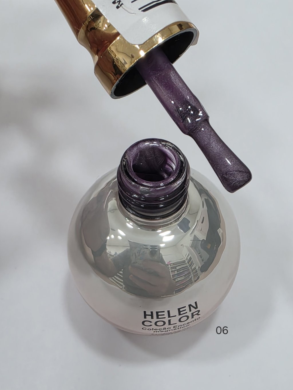 Esmalte magnético helen 06