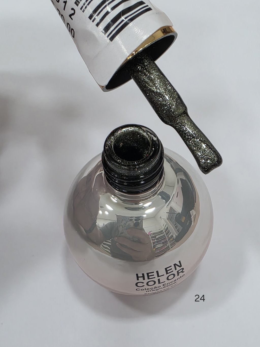 Esmalte magnético helen 24