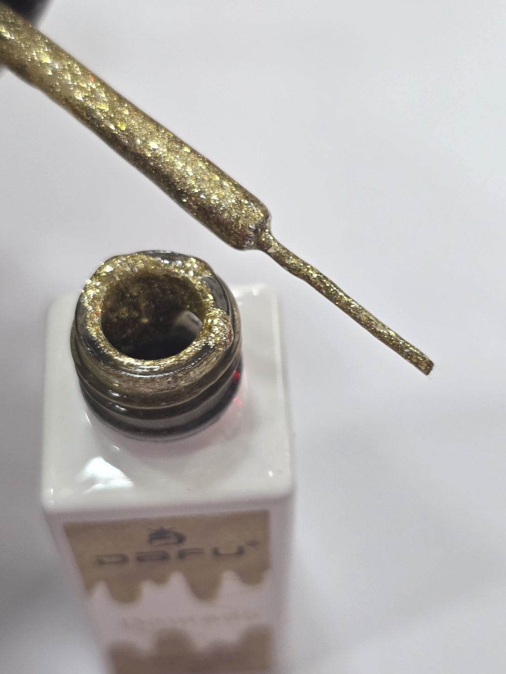 Esmalte line dourado dafu