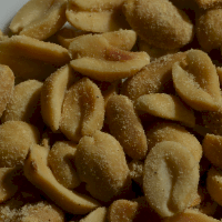 AMENDOIM S/ PELE COM SAL 100g