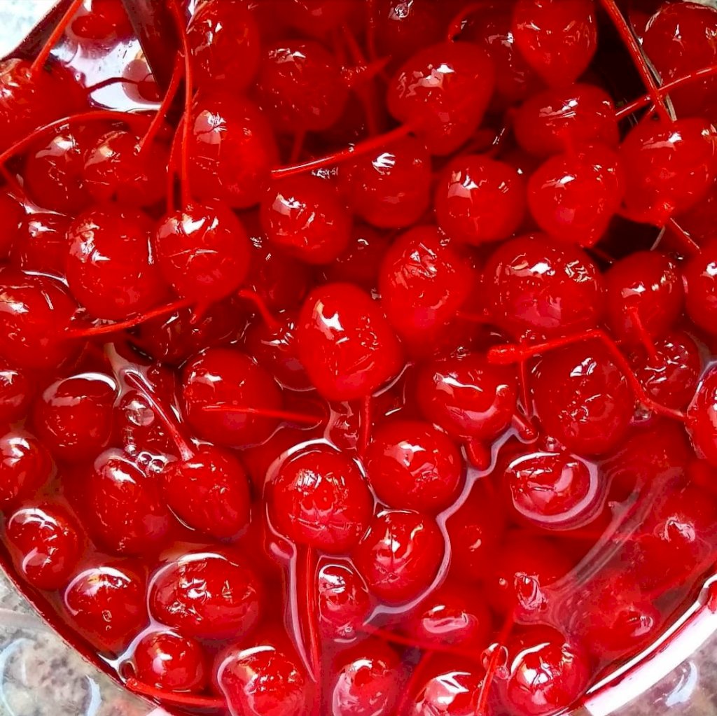 CEREJA COM TALO PROMOÇÃO 100g