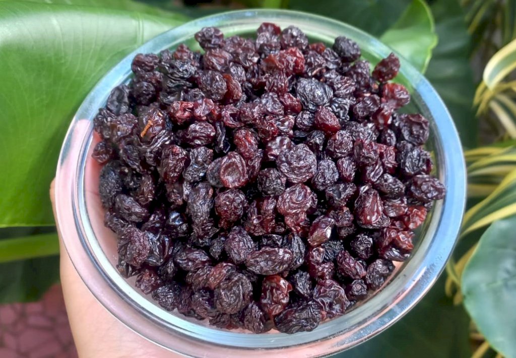 UVA PASSA PRETA SEM SEMENTE 100g