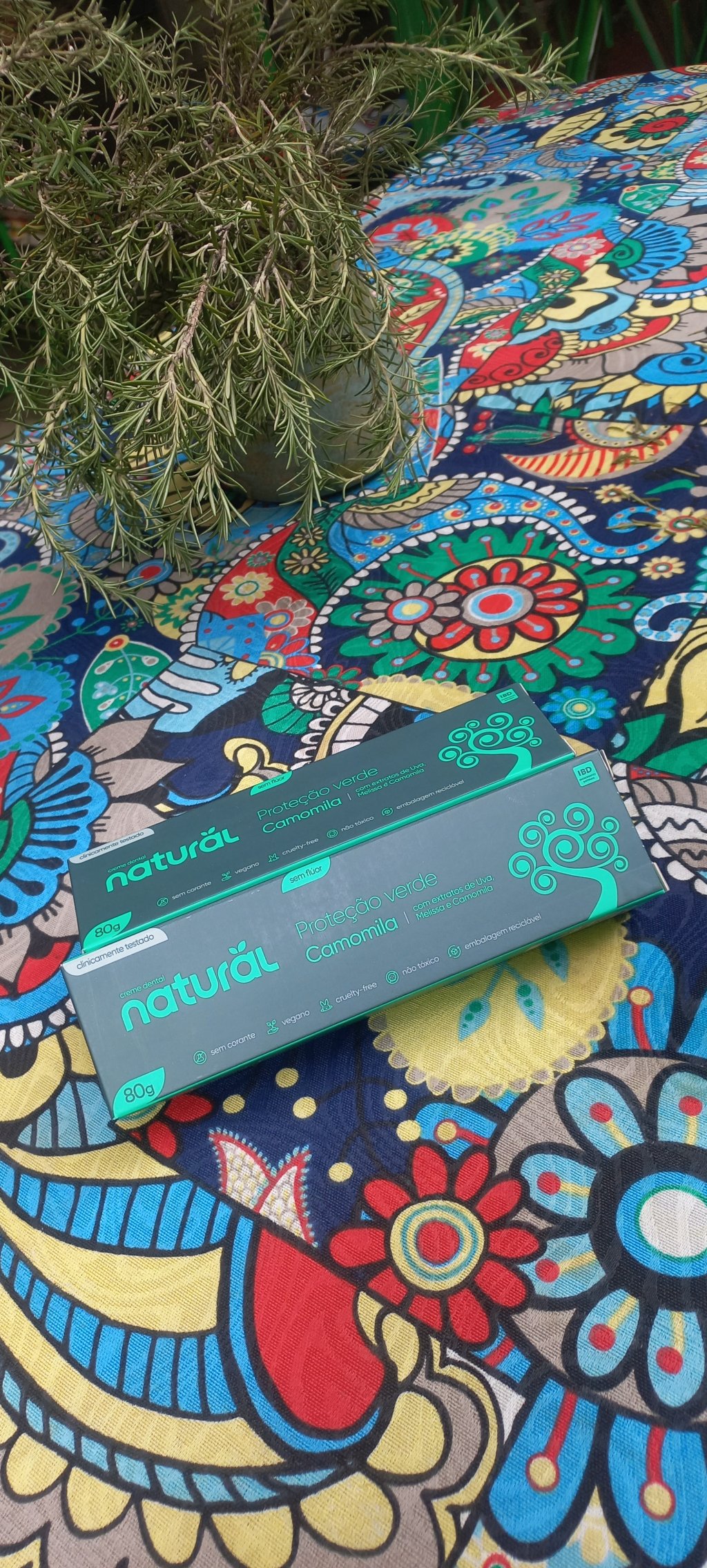 Creme Dental Natural | Camomila | Com extratos de uva, Melissa e Camomila 80g