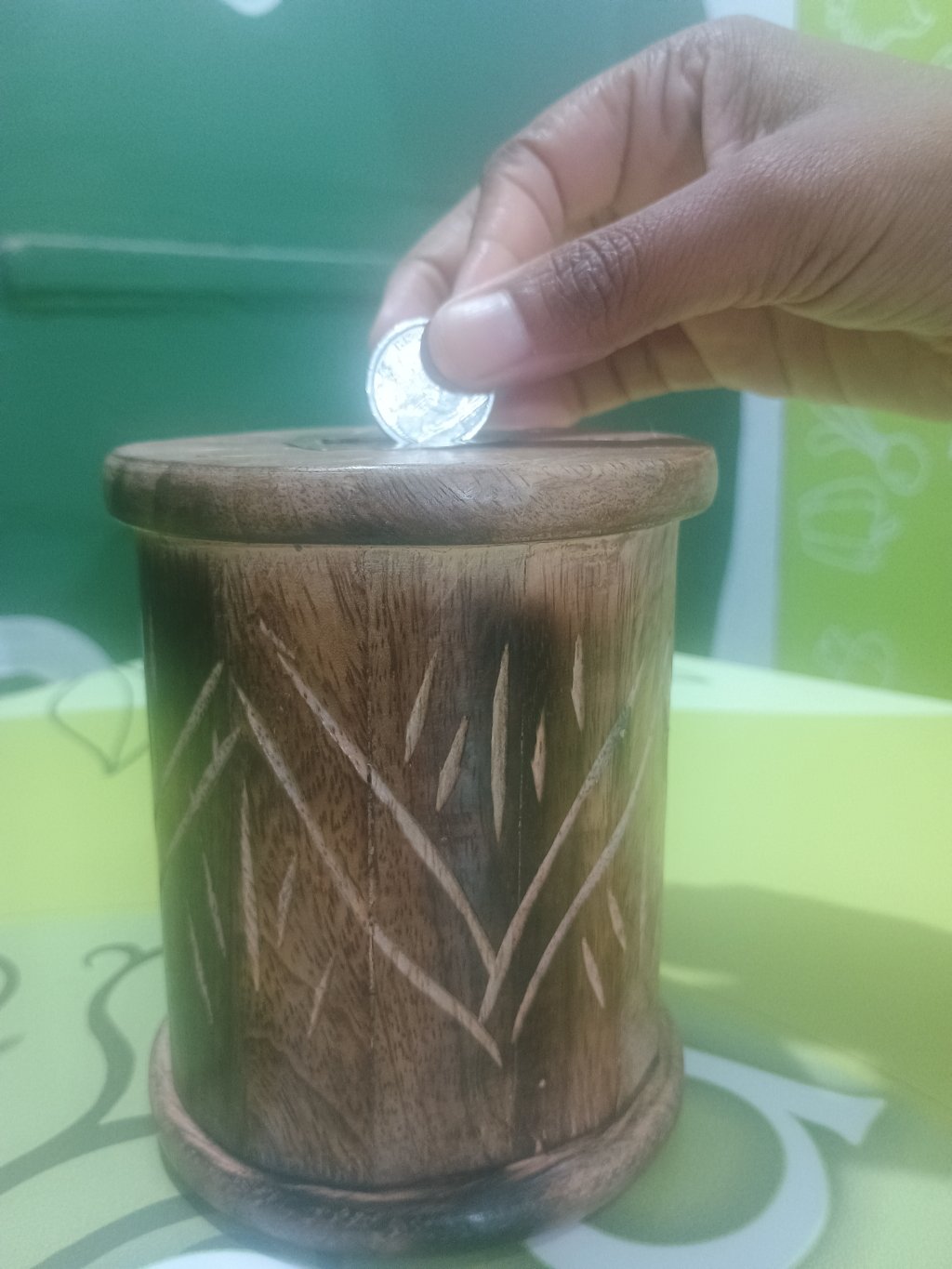 COFRE CILÍNDRICO MADEIRA
