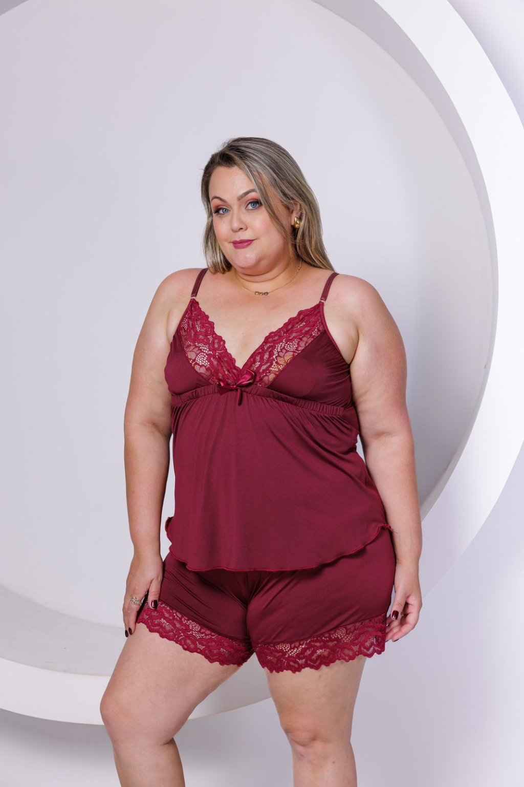 Baby doll Liso Plus  Size - Vinho