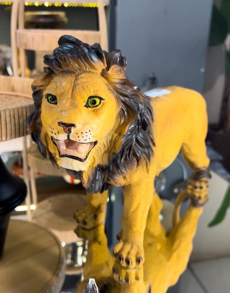 Leão II de Resina Ref: 30633