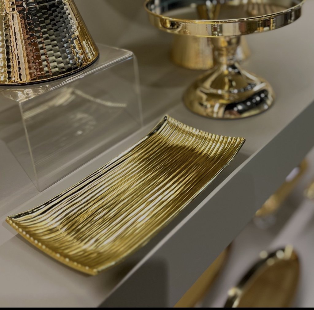 BANDEJA DE PLASTICO WAVE  REF: 70786