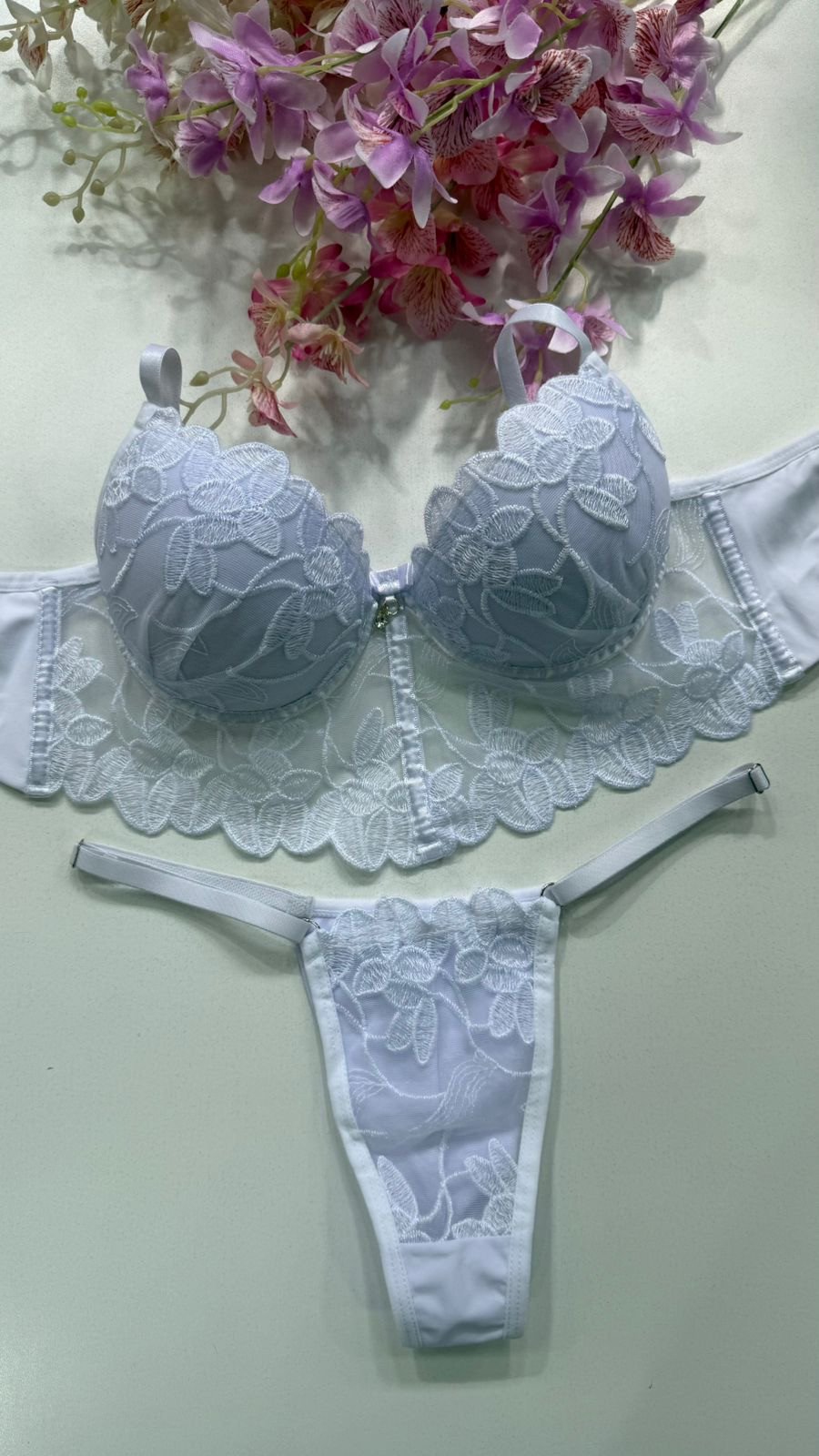 Conjunto em Tule bordado